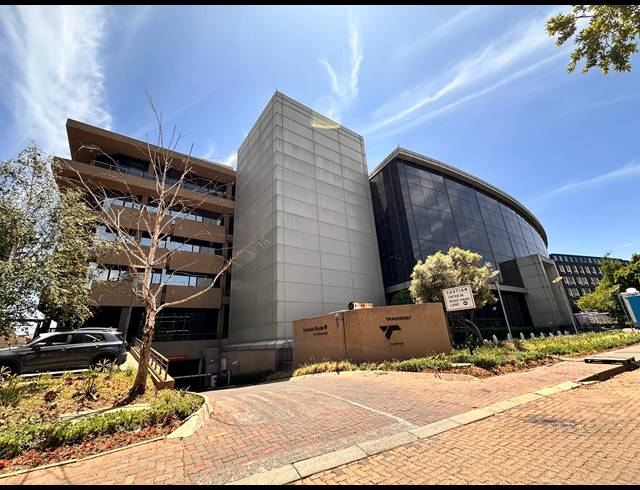 2,247M² OFFICE TO LET IN PARKTOWN